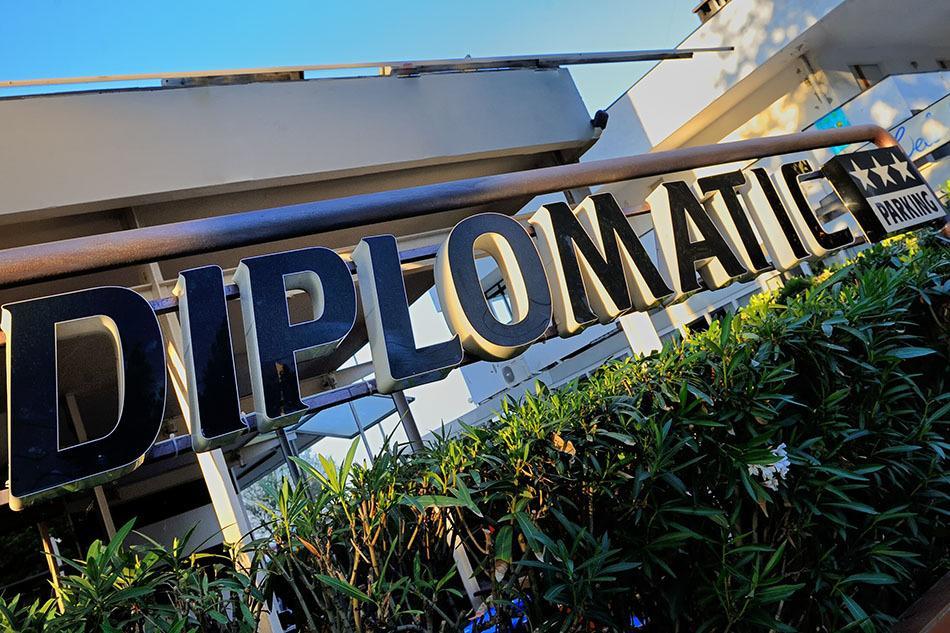 Hotel Diplomatic Riccione Bagian luar foto